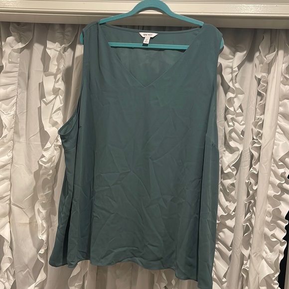 Nine West Tops - Nine West women’s 4X sleeveless shirt tank top layering piece nwot new